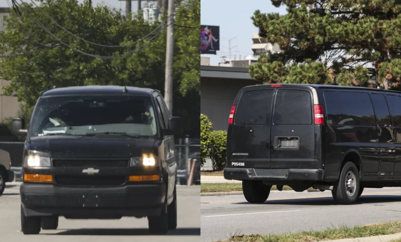 ICE opera en Chicago con vehículos sin placas y rostros cubiertos ¿Qué ocultan estos agentes? 1