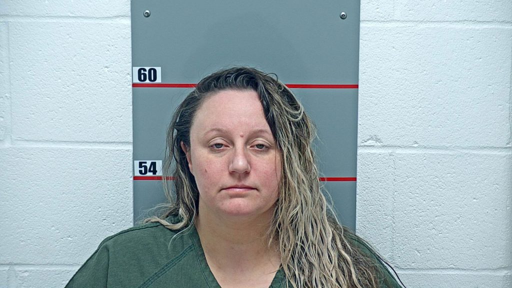 Mujer de Missouri recibe cinco años de prisión por incendiar negocios en Cabo Rojo, Puerto Rico 4