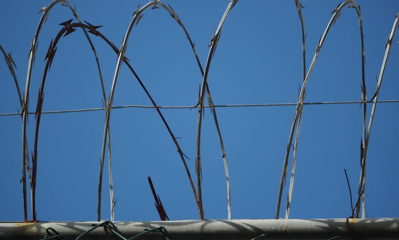 Líderes de Kansas City rechazan propuesta de mega centro de detención de ICE 1