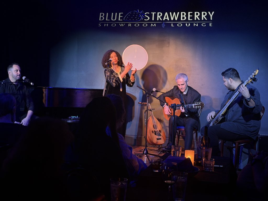 Seffarine lleva el alma del flamenco y Marruecos al Blue Strawberry 2