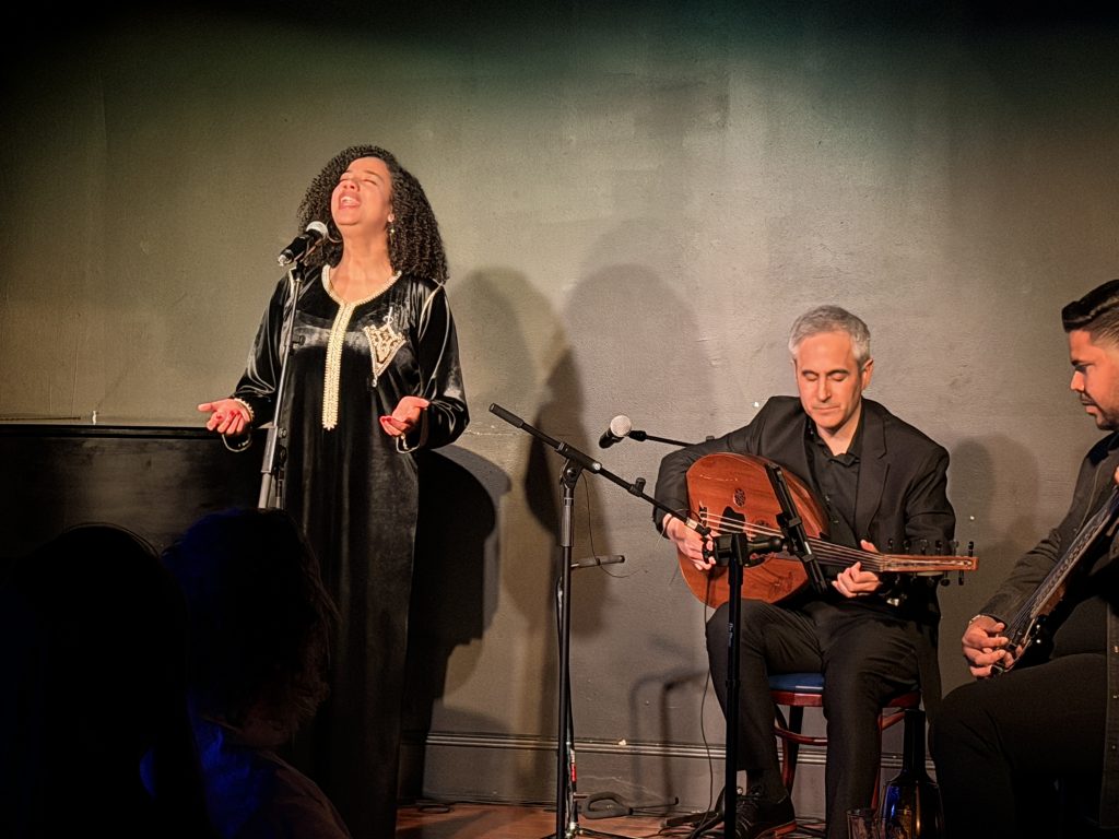 Seffarine lleva el alma del flamenco y Marruecos al Blue Strawberry 1