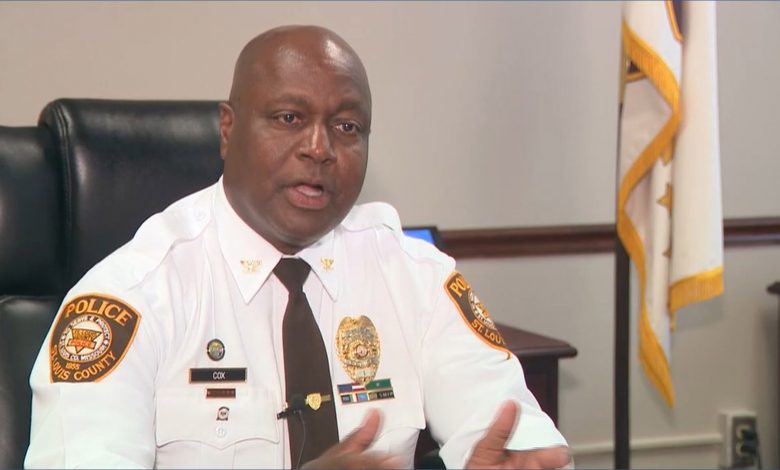 Nuevo jefe de la Policía del Condado Juan Cox del condado de St. Louis presenta reclutamiento, transparencia y policía comunitaria como sus prioridades 1