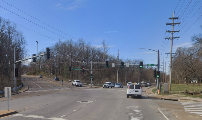 Webster Groves cerrará por completo la intersección de North Elm Street este lunes durante cinco meses por reemplazo de alcantarilla 1